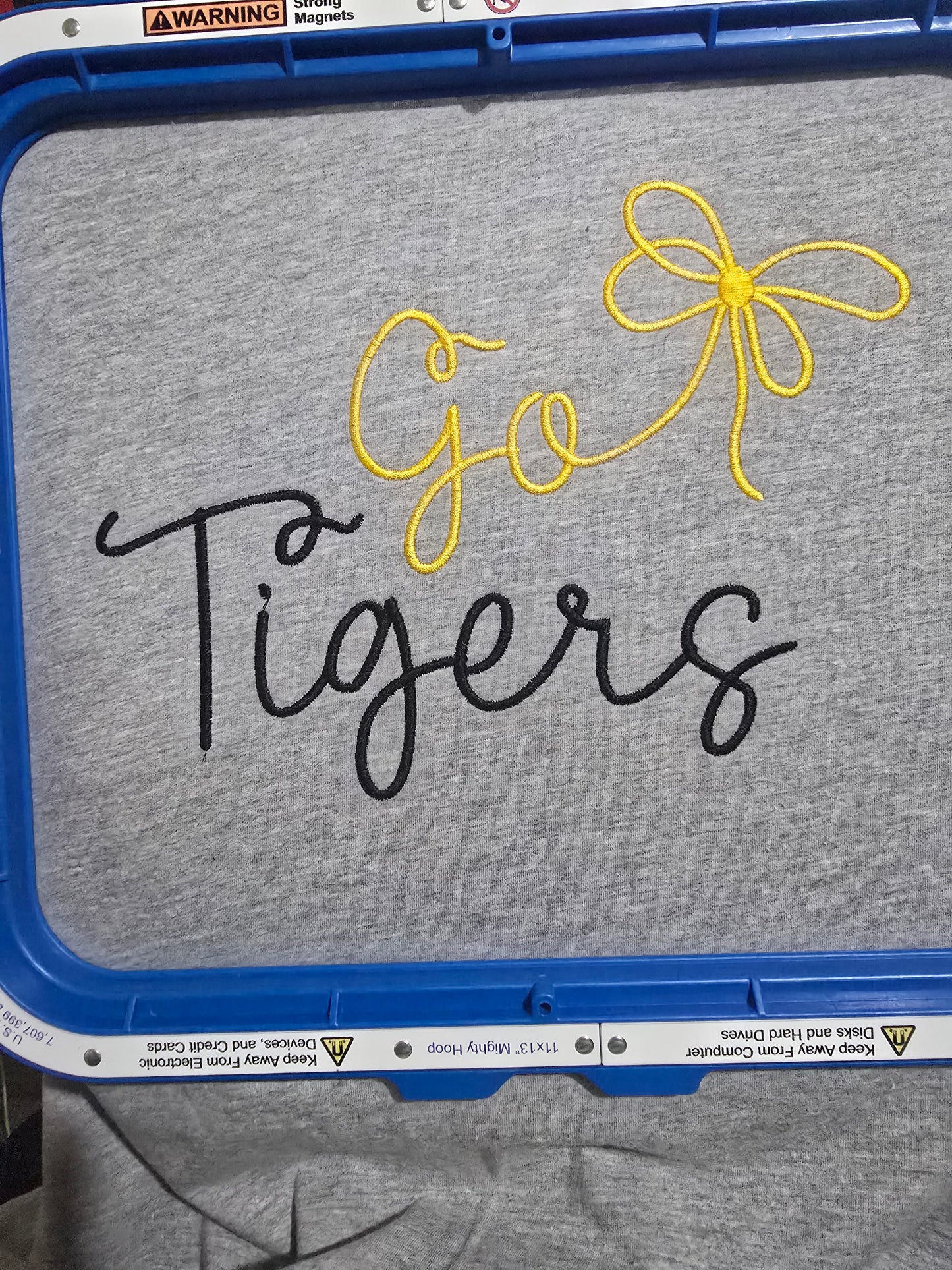 TIGER EMBROIDERED TEE