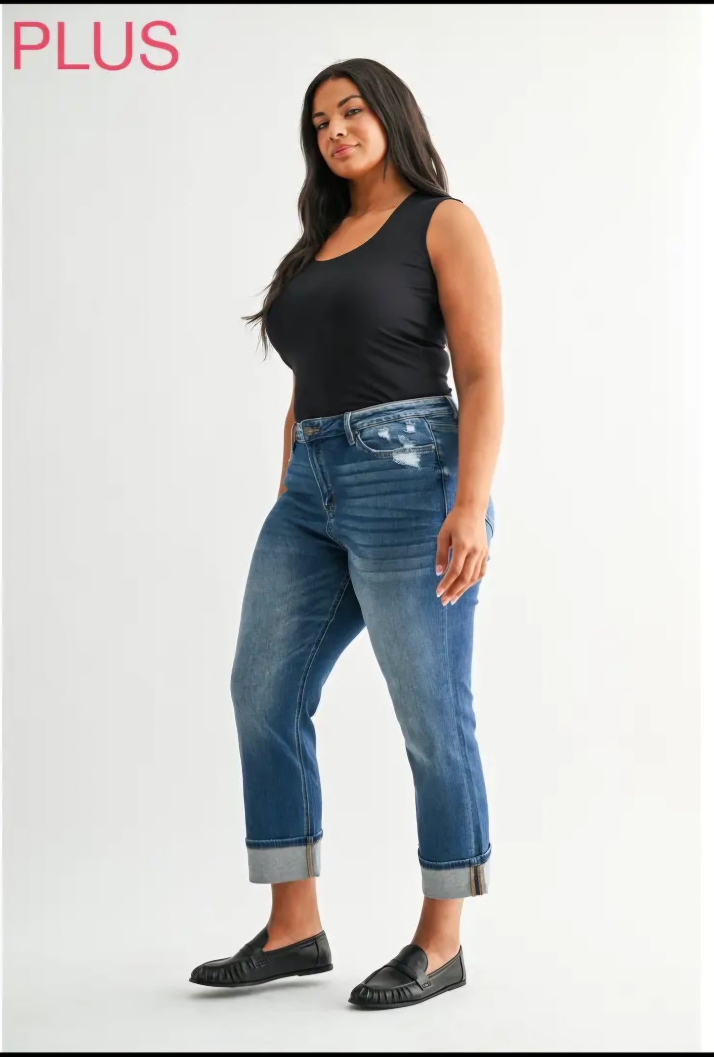 CURVY MID-RISE STRAIGHT LEG JEANS